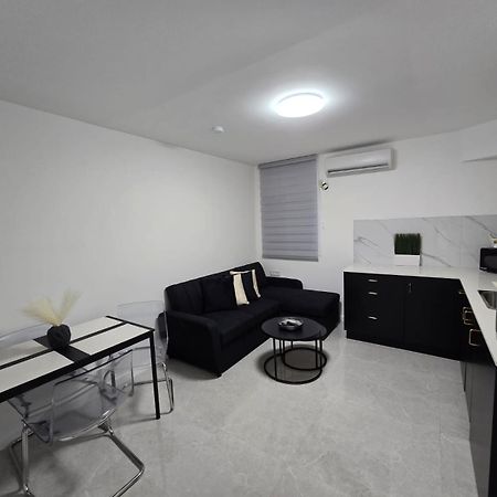 M Y Suites 엘라트 외부 사진