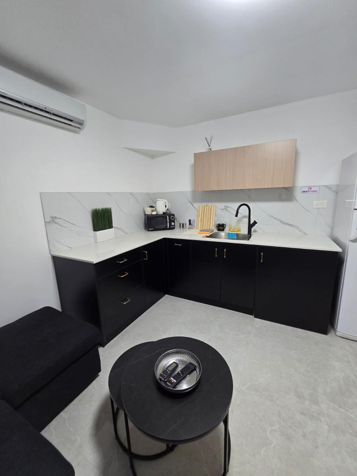 M Y Suites 엘라트 외부 사진